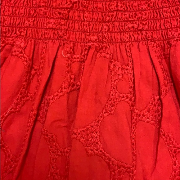 Adorable red kids top! - Picture 3 of 4